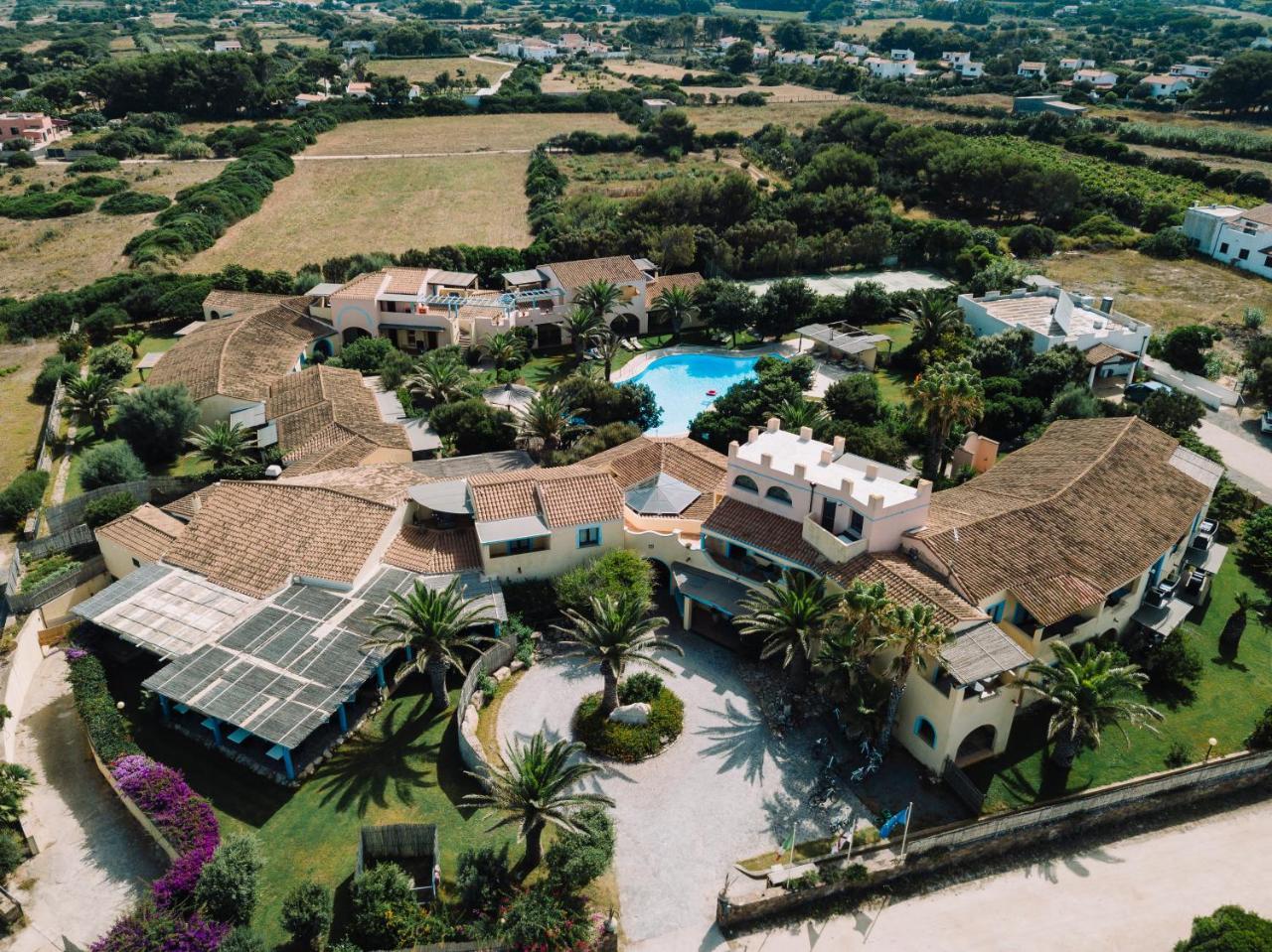 Hotel Luci Del Faro Калазета Екстериор снимка