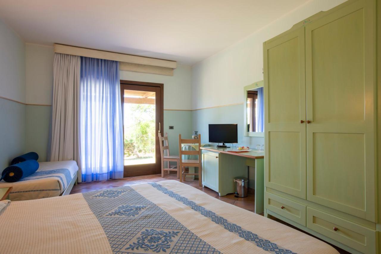 Hotel Luci Del Faro Калазета Екстериор снимка